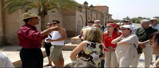تعرف على جنسيات السياح الأكثر إنفاقا في المغرب وعلى ماذا ينفقون أموالهم