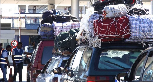 أزيد من 3,5 مليون شخص من أفراد الجالية يلجون المغرب لقضاء العطلة الصيفية