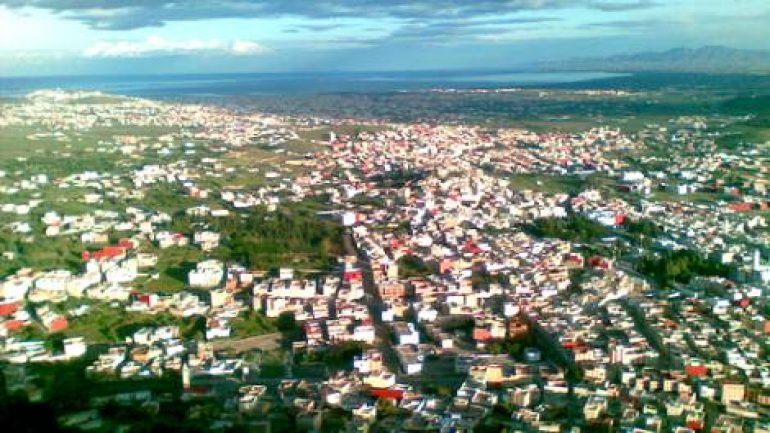 فوضى البناء العشوائي تجتاح المنطقة الفلاحية بجماعة بوعرك ومطالب بوقف الزحف العمراني بها فوضى البناء العشوائي تجتاح المنطقة الفلاحية بجماعة بوعرك ومطالب بوقف الزحف العمراني بها