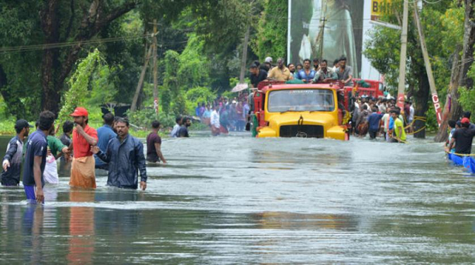50 قتيلا بالهند بسبب الفيضانات والانهيارات الأرضية