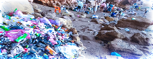 منذ بداية الصيف.. أزبال المصطافين تغزو حامة الشعابي منذ بداية الصيف.. أزبال المصطافين تغزو حامة الشعابي