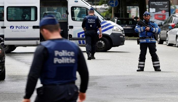 الشرطة البلجيكية تلقي القبض على مهاجرين من الناظور لتورطهما في الاتجار في المخدرات الشرطة البلجيكية تلقي القبض على مهاجرين من الناظور لتورطهما في الاتجار في المخدرات