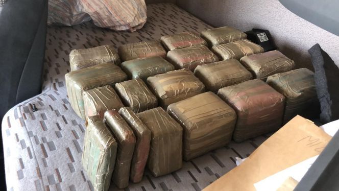الجمارك تفشل عملية تهريب كمية من المخدرات بميناء بني أنصار