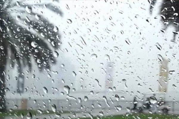 طقس الإثنين: نزول زخات مطرية ضعيفة بالريف وباقي مناطق المملكة
