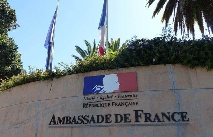 فرنسا تستدعي سفيرتها بالمغرب وتلحقها بمنصبها الجديد