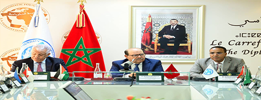 بوصوف يستعرض تحولات الهجرة وإشكاليات اليمين المتطرف في أوروبا أمام السفراء المعتمدين بالمغرب