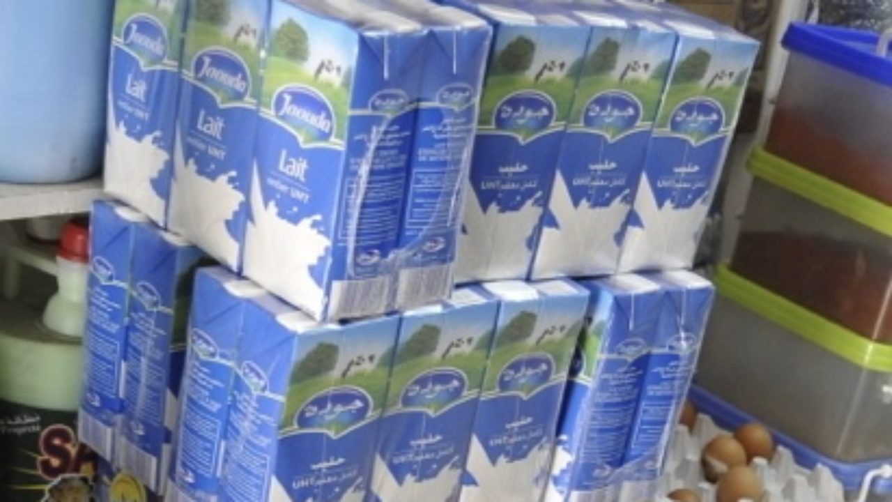 الحكومة توضح أسباب نقص الحليب بالمراكز التجارية