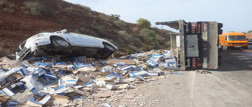 صور.. حادثة سير خطيرة على مستوى الطريق الساحلية بالدريوش