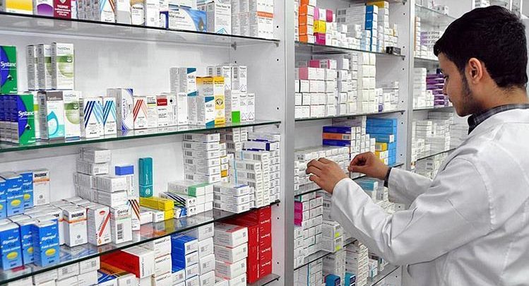 منهم صيادلة وأطباء ناظوريين..  نقابات ترفض مقتضيات مشروع قانون المالية