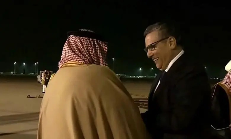 أخنوش يحل بالرياض لتمثيل الملك في القمة العربية الصينية