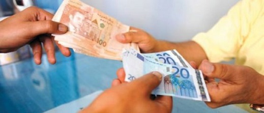 تحويلات المغاربة المقيمين بالخارج ستصل إلى 105.8 مليار درهم عام 2022 تحويلات المغاربة المقيمين بالخارج ستصل إلى 105.8 مليار درهم عام 2022