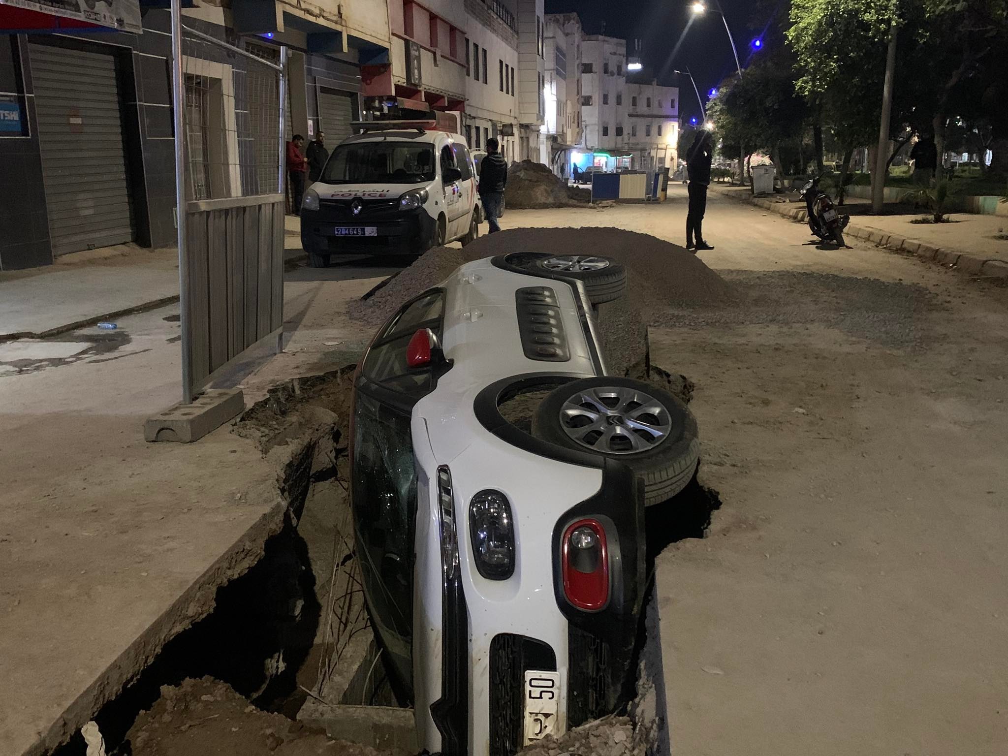 صور.. حادثة سير غريبة بالناظور تتسبب في خسائر مادية