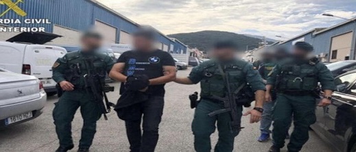 اسبانيا تعتقل ثلاثة مشتبه فيهم للتورط في طعن مغربي