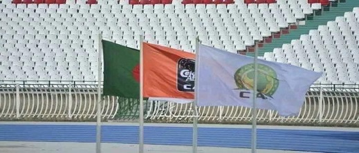 السلطات الجزائرية ترفض رفع العلم المغربي في لقاء الوداد وشبيبة القبايل