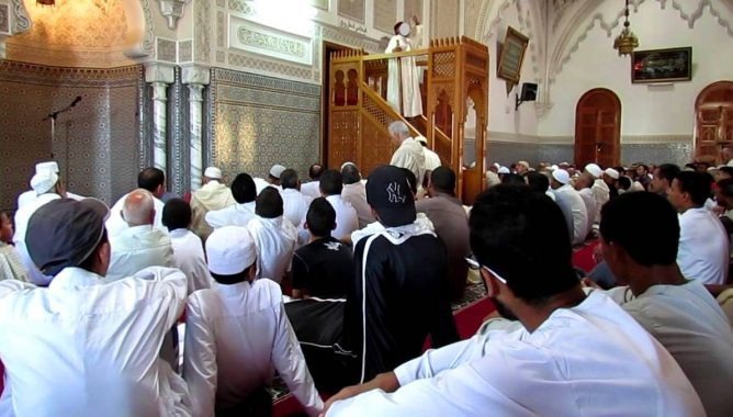 التوفيق يعطي تعليماته بإلقاء خطبة جمعة موحدة حول التلاعب في الأسعار واحتكار السلع التوفيق يعطي تعليماته بإلقاء خطبة جمعة موحدة حول التلاعب في الأسعار واحتكار السلع