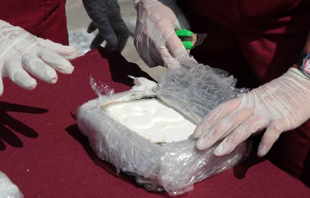 اعتقال شخص وإفشال عملية لتهريب الكوكايين بميناء بني أنصار 