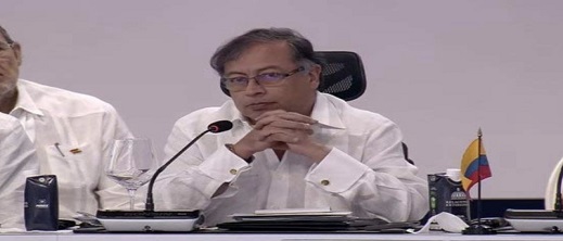 إسبانيا تقطع الطريق أمام البوليساريو للمشاركة في القمة الأيبيرية الأمريكية إسبانيا تقطع الطريق أمام البوليساريو للمشاركة في القمة الأيبيرية الأمريكية