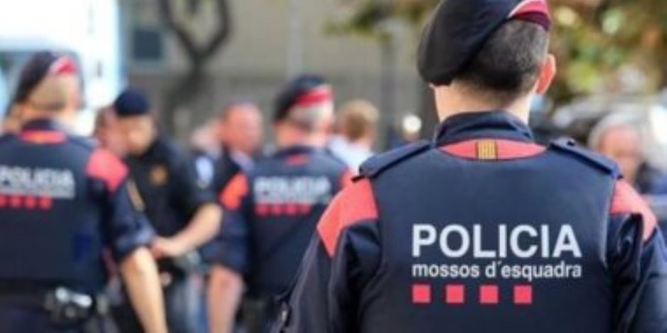 الشرطة الإسبانية تنقذ مهاجرة مغربية كانت محتجزة في مزرعة الشرطة الإسبانية تنقذ مهاجرة مغربية كانت محتجزة في مزرعة