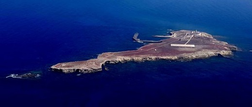 جزيرة البوران تحولت إلى "مرفئ" لـ مافيات تهريب البشر