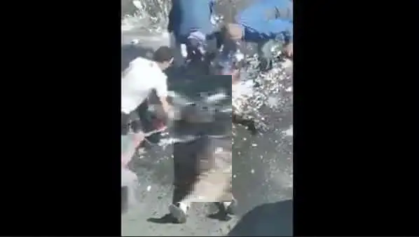 مطالب لوزارة الثقافة للتكفل بأسرة الفنان  الذي أحرق نفسه مطالب لوزارة الثقافة للتكفل بأسرة الفنان  الذي أحرق نفسه