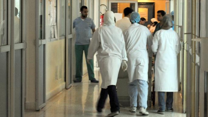 الممرضون يضربون عن العمل ويطالبون بالعدالة الأجرية الممرضون يضربون عن العمل ويطالبون بالعدالة الأجرية