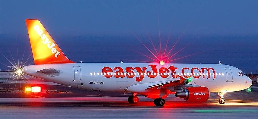 هبوط اضطراري لطائرة قادمة إلى المغرب بسبب إغماء الطيار يرعب الركاب هبوط اضطراري لطائرة قادمة إلى المغرب بسبب إغماء الطيار يرعب الركاب