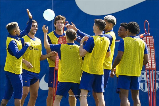 انضمام مغربيان للائحة لاعبي برشلونة في مباراة الغد انضمام مغربيان للائحة لاعبي برشلونة في مباراة الغد