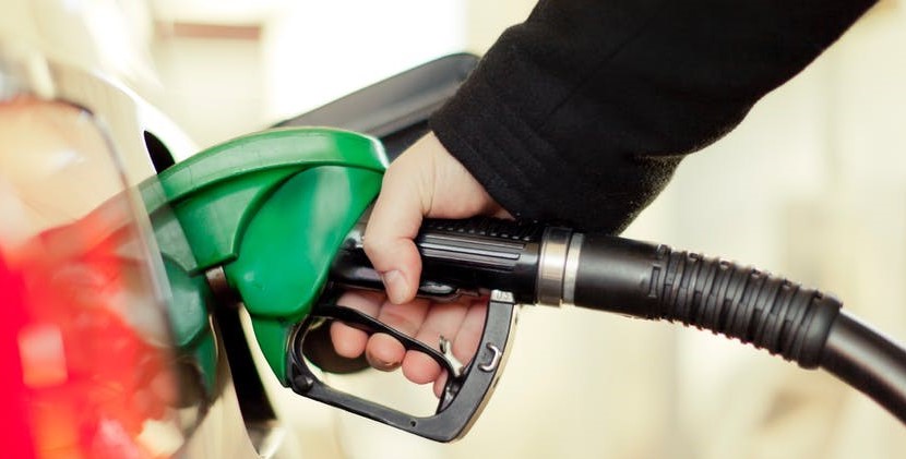 انخفاض جديد في أسعار المحروقات بالمغرب اعتبارا من هذا التاريخ انخفاض جديد في أسعار المحروقات بالمغرب اعتبارا من هذا التاريخ