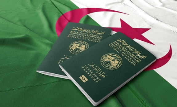 إدانة 50 مغربيا بالسجن النافذ لتزويرهم الجنسية الجزائرية إدانة 50 مغربيا بالسجن النافذ لتزويرهم الجنسية الجزائرية