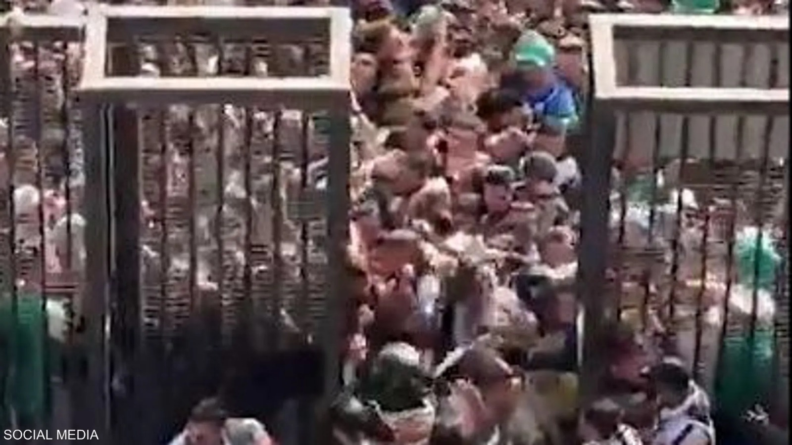 الأمن يوضح بخصوص واقعة وفاة مشجعة الرجاء الأمن يوضح بخصوص واقعة وفاة مشجعة الرجاء