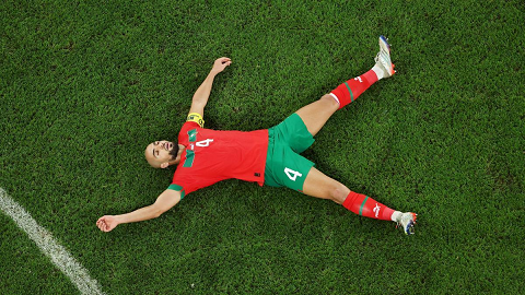 صورة.. الفيفا يدخل على خط إهتمام برشلونة بالنجم المغربي أمرابط صورة.. الفيفا يدخل على خط إهتمام برشلونة بالنجم المغربي أمرابط