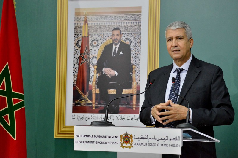 وزير الفلاحة يتعرض لأزمة صحية جراء إصابته بفيروس كورونا وزير الفلاحة يتعرض لأزمة صحية جراء إصابته بفيروس كورونا