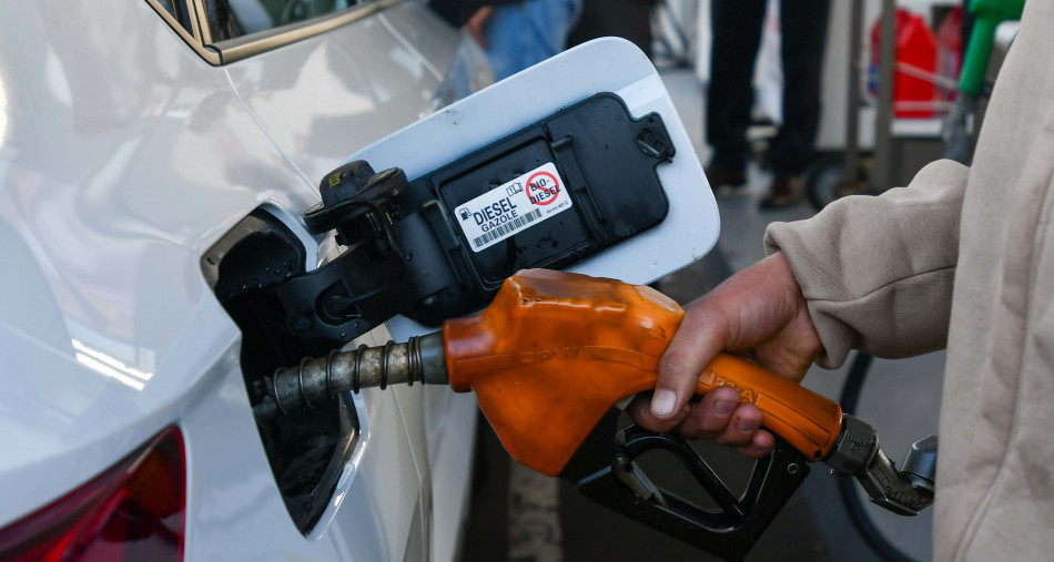 حكومة أخنوش تؤكد عدم وجود أي مانع لاستيراد الغازوال الروسي حكومة أخنوش تؤكد عدم وجود أي مانع لاستيراد الغازوال الروسي