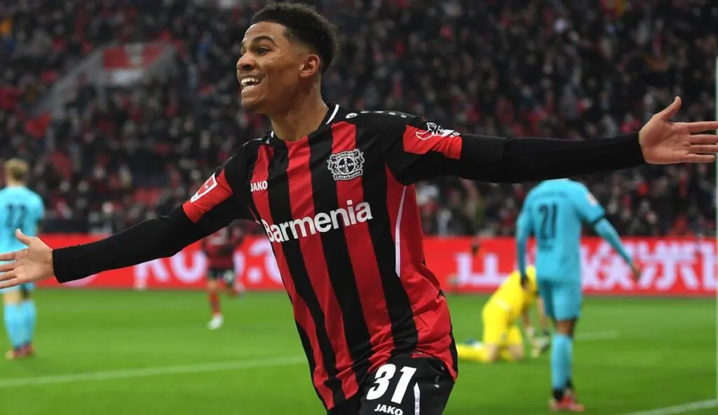 وليد الركراكي في انتظار قرار نجم جديد للإنضمام لأسود الأطلس وليد الركراكي في انتظار قرار نجم جديد للإنضمام لأسود الأطلس