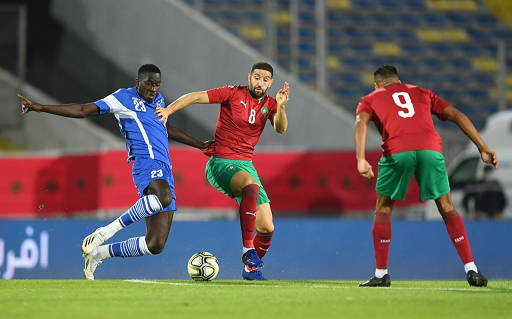 لاعب النصر تاعرابت ينتقد وليد الركراكي ويشيد بلقجع