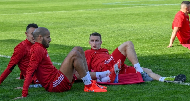 ناظوري يلعب أساسيا في نادي إشبيلية الموسم المقبل ناظوري يلعب أساسيا في نادي إشبيلية الموسم المقبل