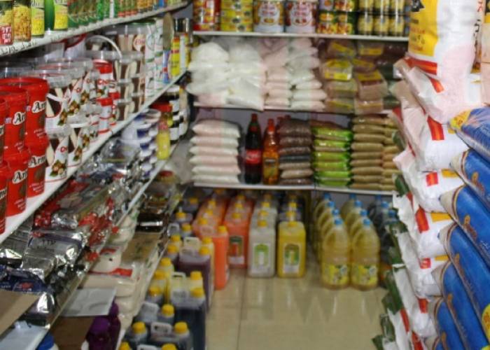 درك اركمان يحجز مواد غذائية فاسدة بدكان تجاري