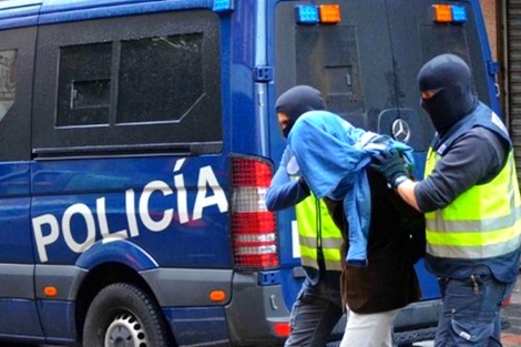 طرد ثلاثة أئمة مغاربة من إسبانيا بسبب التشدد