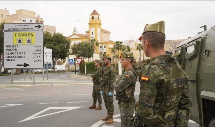 بسبب تحذيرات استخباراتية من غزو مغربي.. إنزال عسكري إسباني جديد قرب الناظور لـ "حماية" مليلية المحتلة