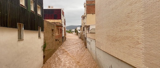 فيضانات وإغلاق للحدائق.. إسبانيا تستنفر لمواجهة العاصفة القوية وتعلن الطوارئ