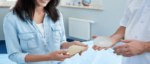 تعويض كبير لشابة ناظورية تعرضت لعاهة مستديمة بعد عملية تجميلية لتكبير الصدر