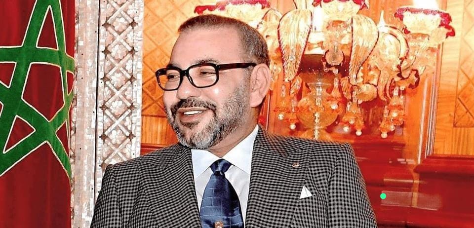 الملك يحل بدولة جديدة قادما إليها من الإمارات