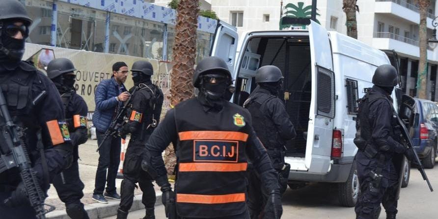 في عملية أمنية متزامنة.. إيقاف شخص متطرف ينشط  بالناظور وآخرين بمليلية