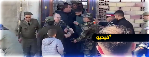 شاهد.. طرد أم وأبنائها الى الشارع لهدم منزل في بن الطيب  شاهد.. طرد أم وأبنائها الى الشارع لهدم منزل في بن الطيب