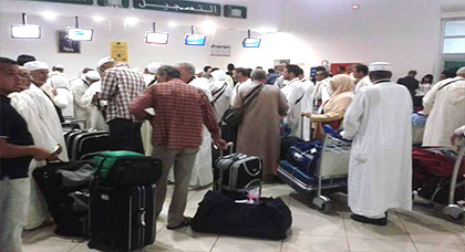حجّاج الناظور والدريوش والحسيمة يلتئمون بمطار العروي للمغادرة نحو الديار المقدسة