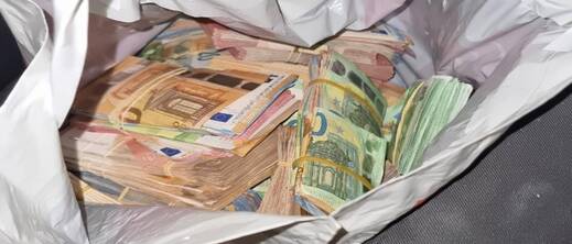 محاكمة 12 متهما في شبكة توزيع الكوكايين بأوروبا.. أموالها تتجه نحو المغرب