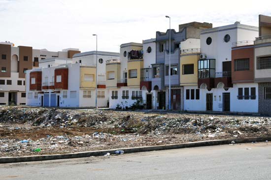 فرصة للمستثمرين في العقار.. قطعتين أرضيتين من 4000 متر للبيع في موقع إستراتيجي بالناظور الجديد