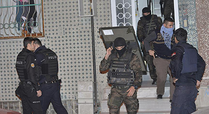 إعتقال 8 مغاربة بتركيا قادمين من مطار الدار البيضاء بتهمة الإنتماء لداعش‎