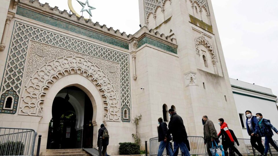 إيفاد أئمة ووعاظ لمواكبة الجالية المغربية بالمهجر في رمضان إيفاد أئمة ووعاظ لمواكبة الجالية المغربية بالمهجر في رمضان