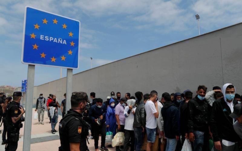 البرلمان الإسباني يرفض مقترح قانون لتسوية أوضاع المهاجرين البرلمان الإسباني يرفض مقترح قانون لتسوية أوضاع المهاجرين